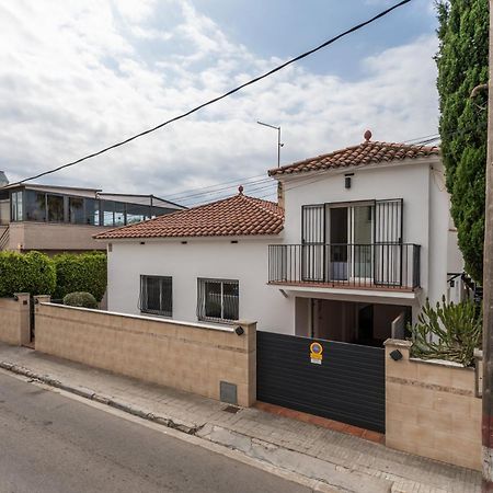 Beach Villa Cristina By Hhbcn Castelldefels Exterior photo